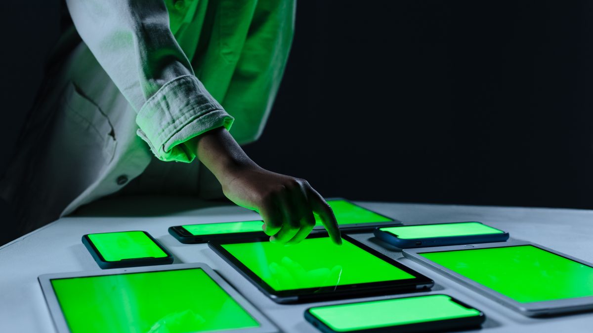 龙腾国际|2026游戏加速器测评：4款常见产品哪个好用？PC玩家怎么选